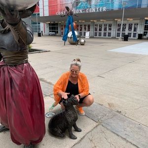 Meet your Posher, Lisa